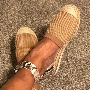 Vince Camuto espadrilles